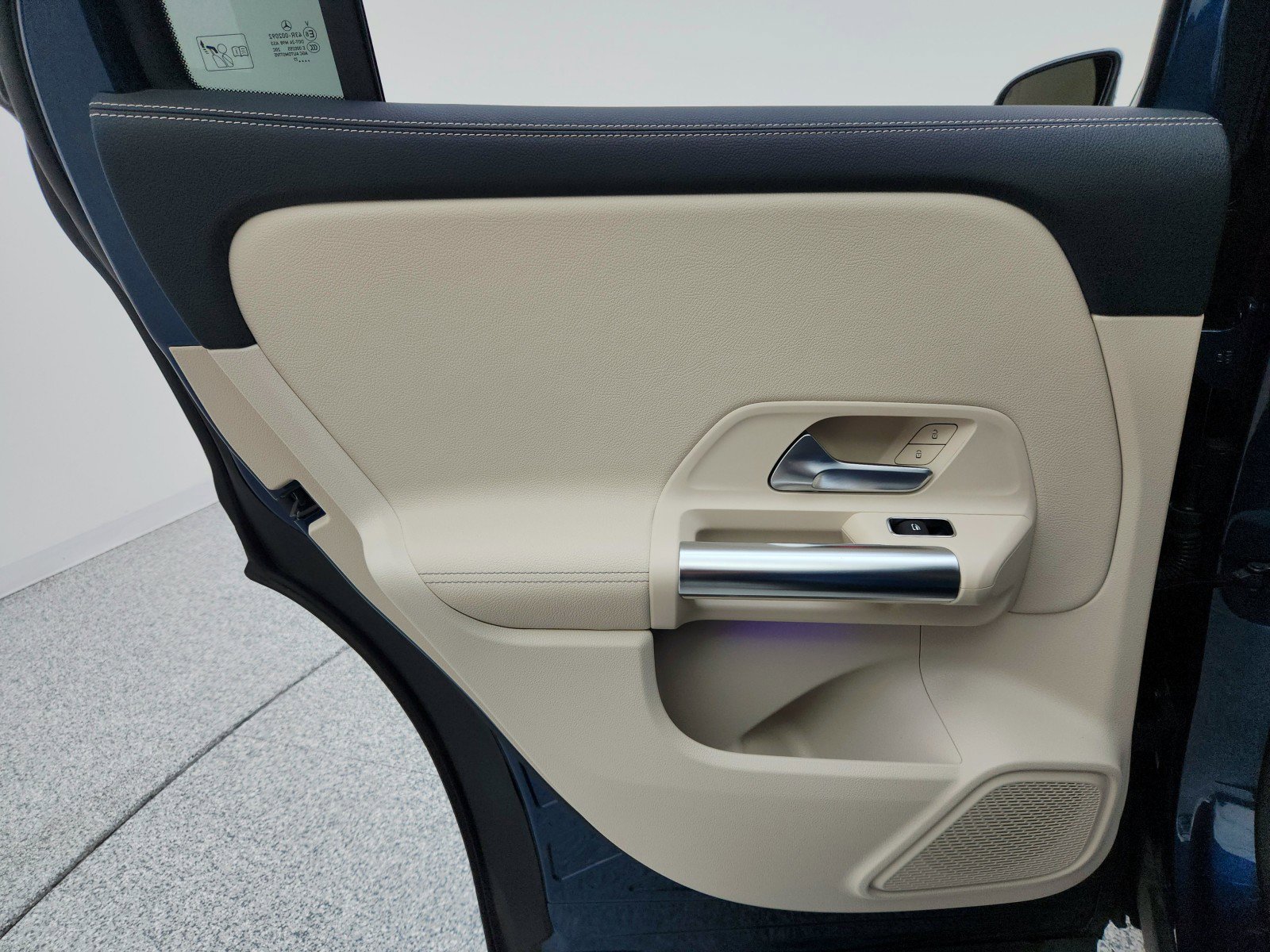 Certified 2023 Mercedes-Benz GLA 250 4MATIC image 28