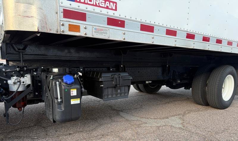 Used 2023 Isuzu NPR RWD image 15