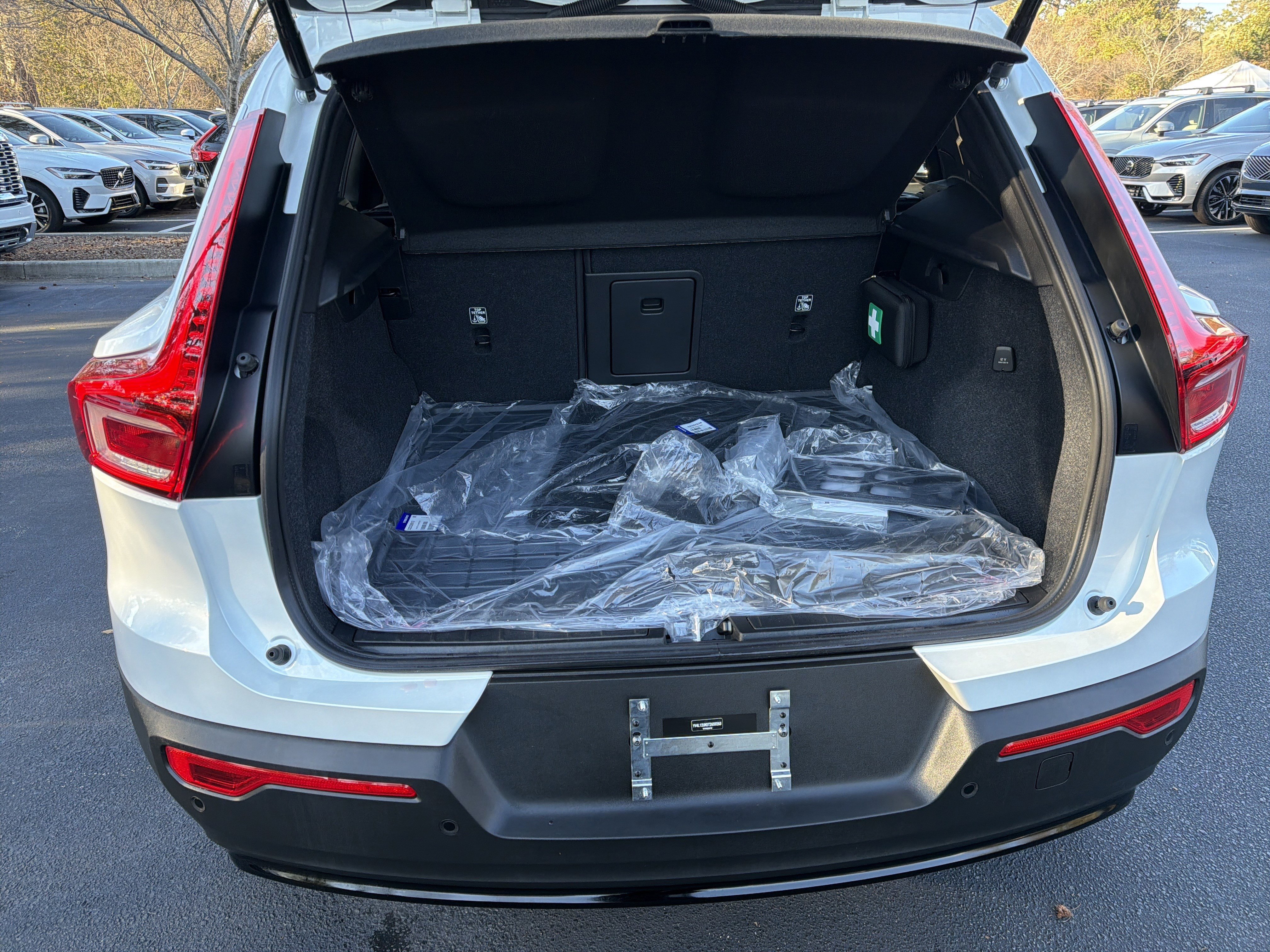 Used 2026 Volvo XC40 B5 Ultra w/ Protection Package Premier image 63