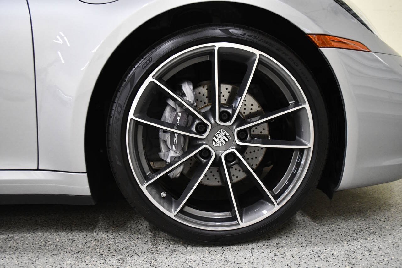 Used 2022 Porsche 911 Carrera w/ Premium Package RWD image 32