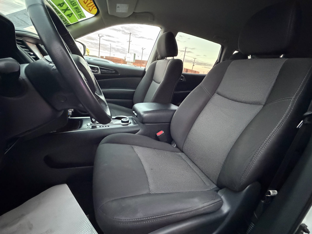 Used 2020 Nissan Pathfinder SV w/ Cargo Package image 18