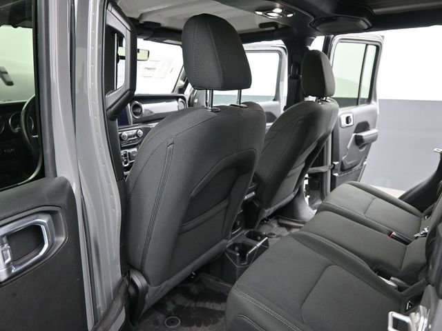 Used 2022 Jeep Gladiator Sport AWD/4WD image 13