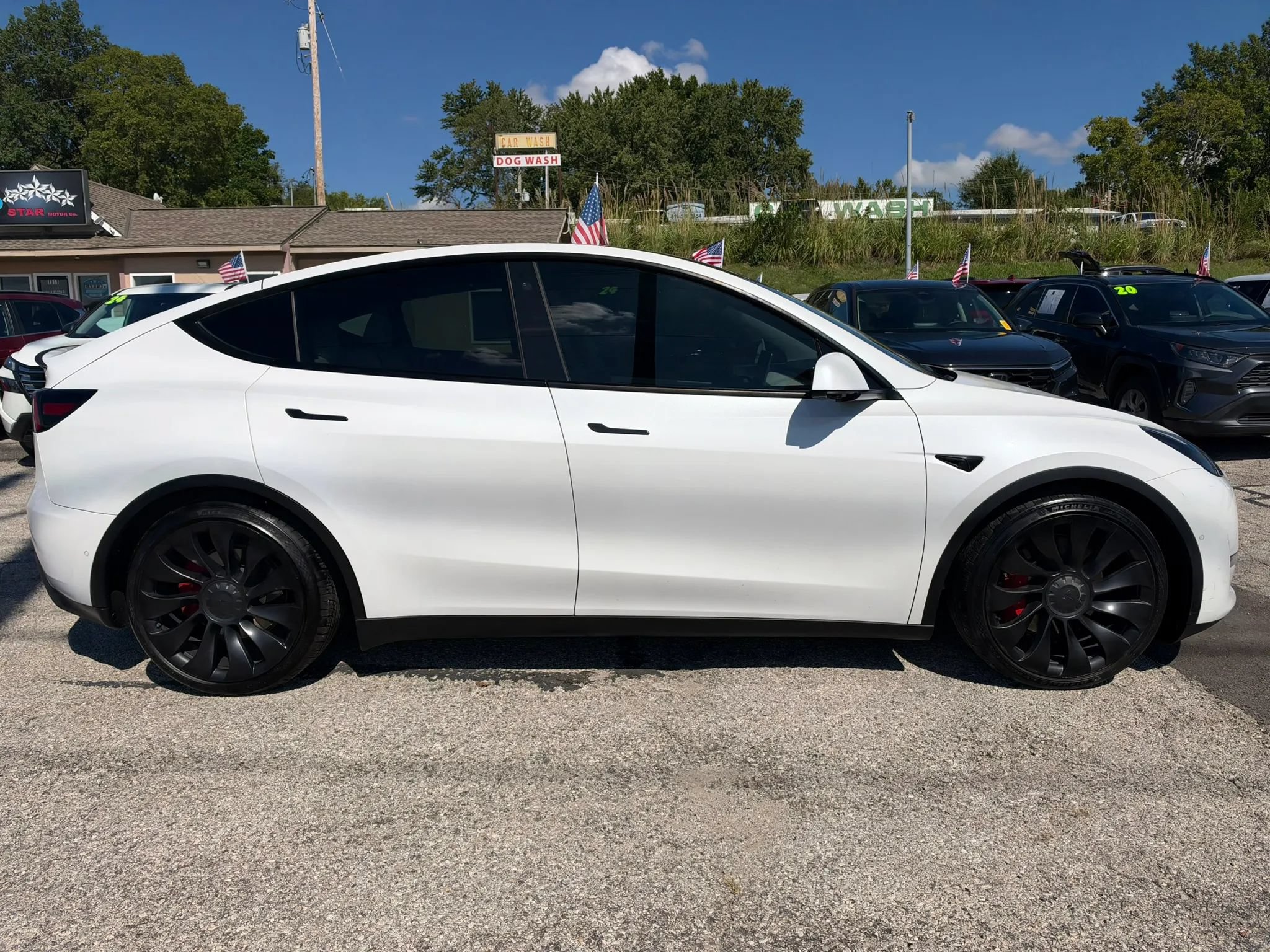 Used 2022 Tesla Model Y Performance AWD/4WD image 3