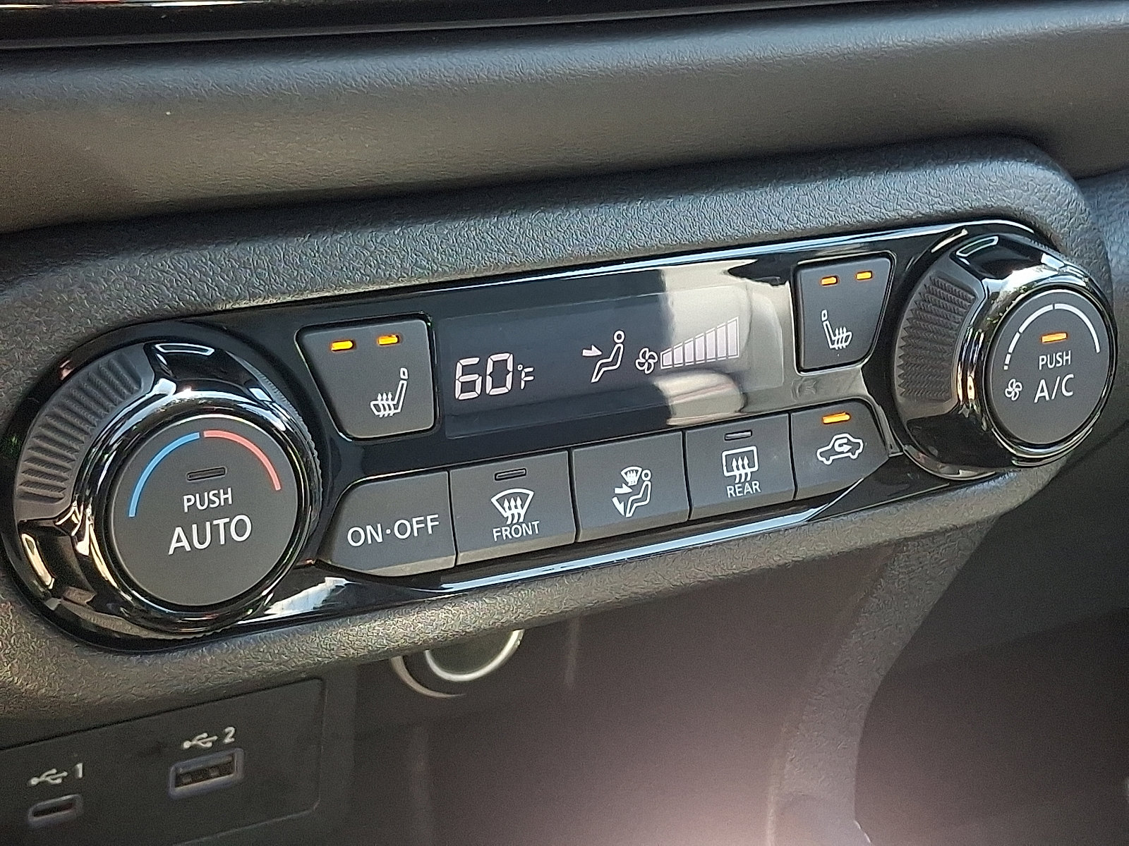 Used 2023 Nissan Kicks SR w/ SR Premium Package image 16