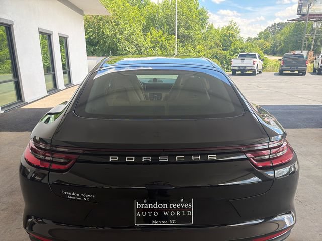 Used 2019 Porsche Panamera RWD image 30