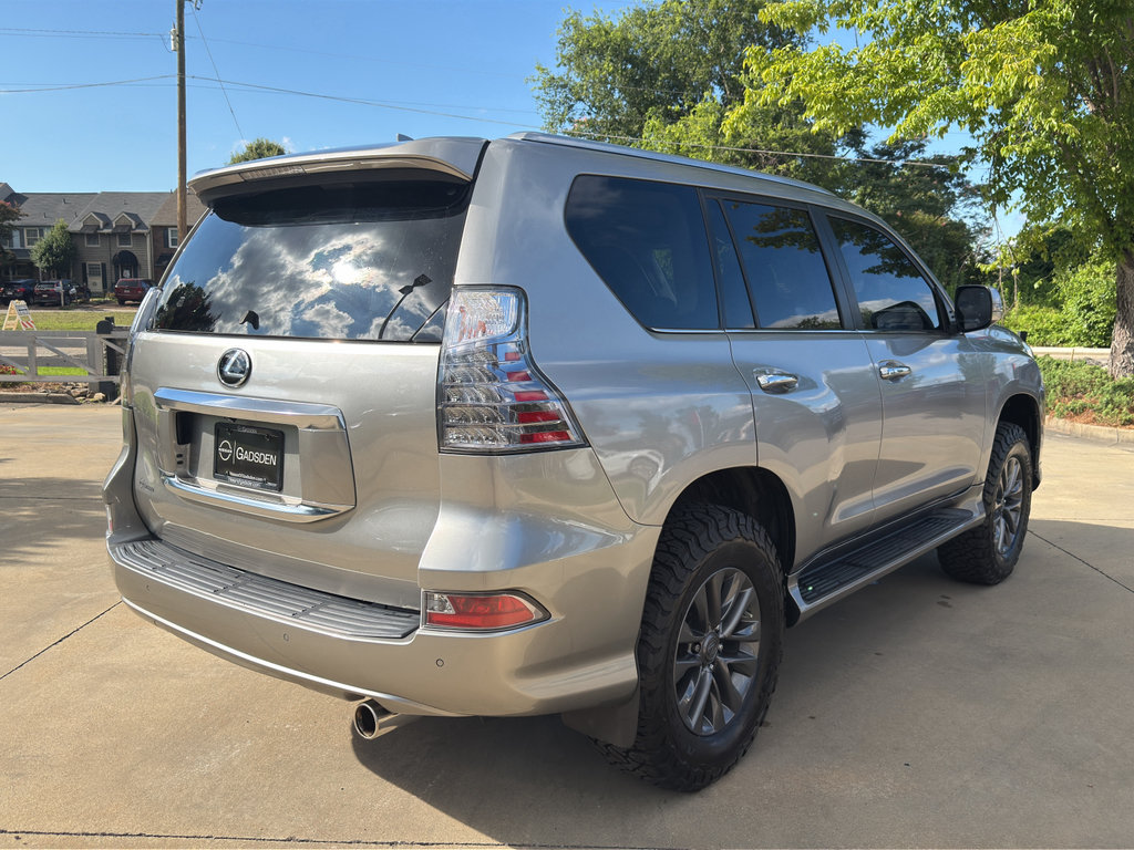 Used 2022 Lexus GX 460 Premium w/ Premium Plus Package AWD/4WD image 3