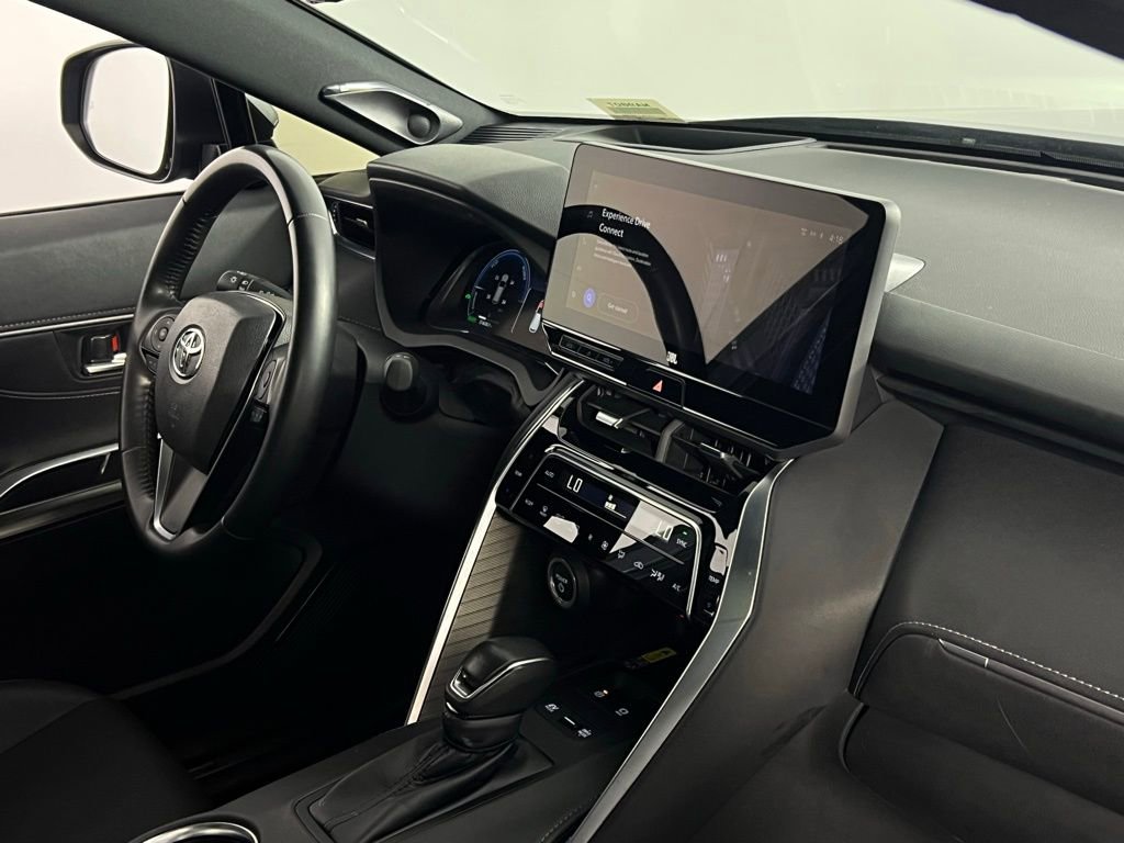 Used 2024 Toyota Venza Limited image 34