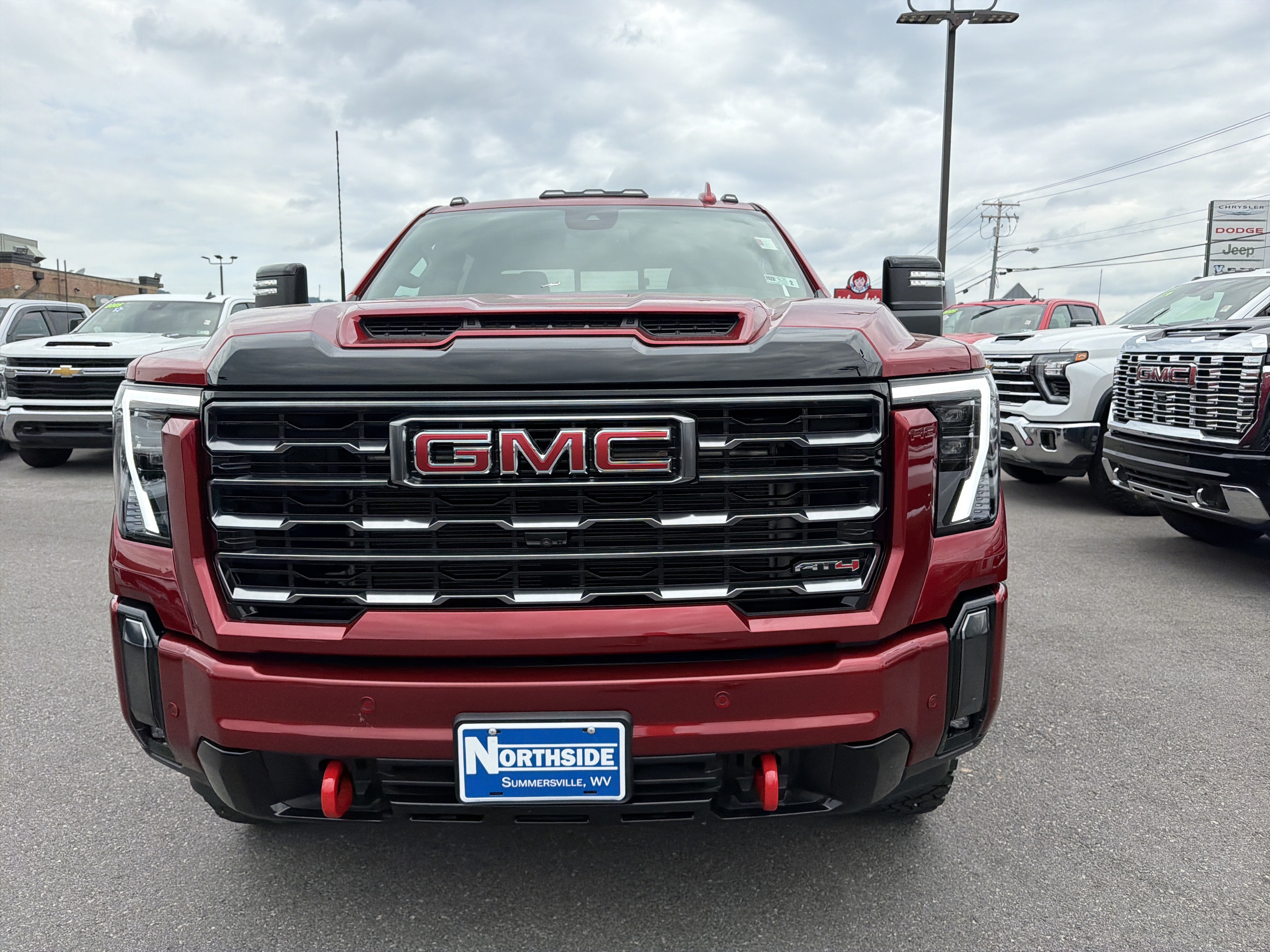 Used 2024 GMC Sierra 2500 AT4 w/ AT4 Preferred Package AWD/4WD image 2