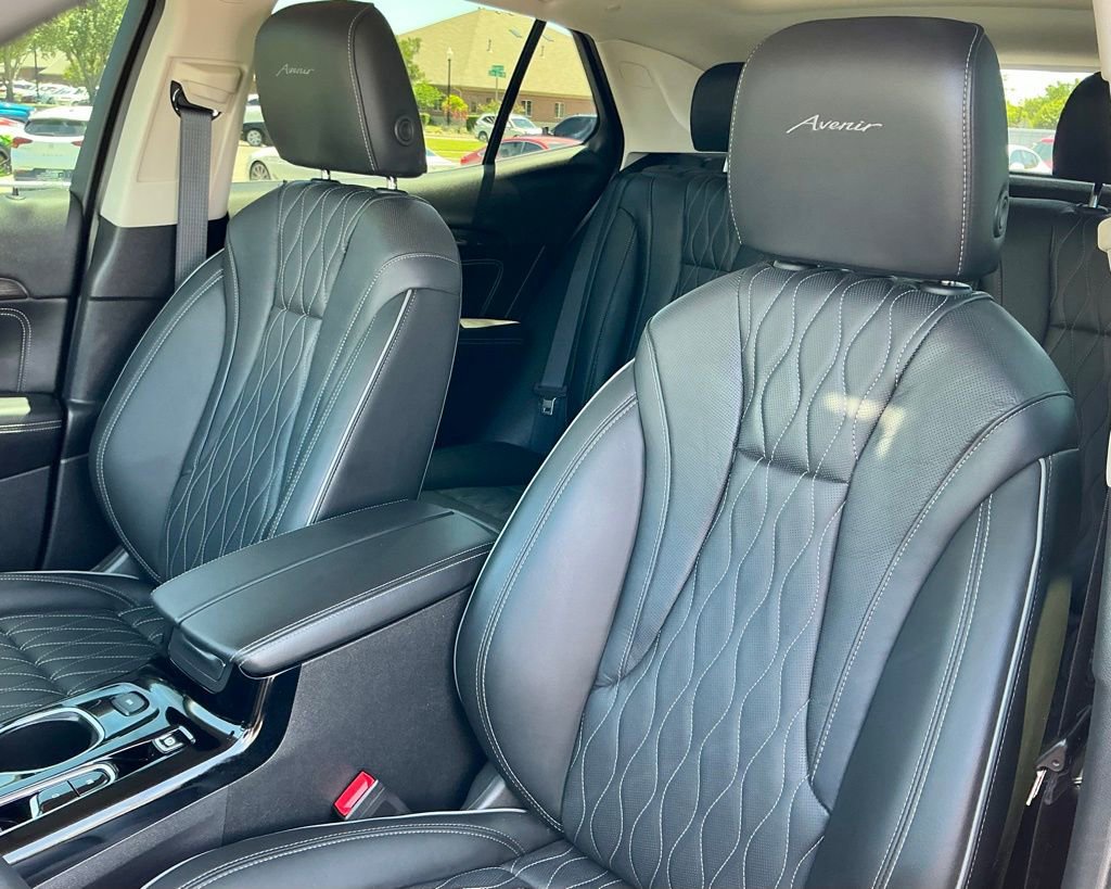 Used 2023 Buick Envision Avenir AWD/4WD image 38