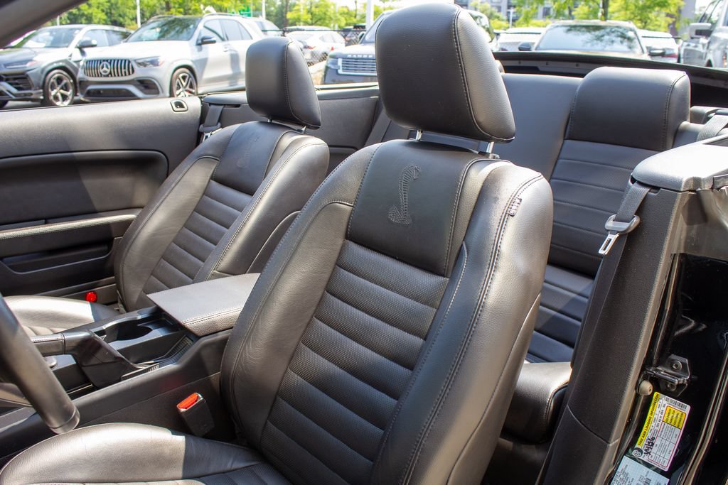 Used 2007 Ford Mustang Shelby GT500 RWD image 12