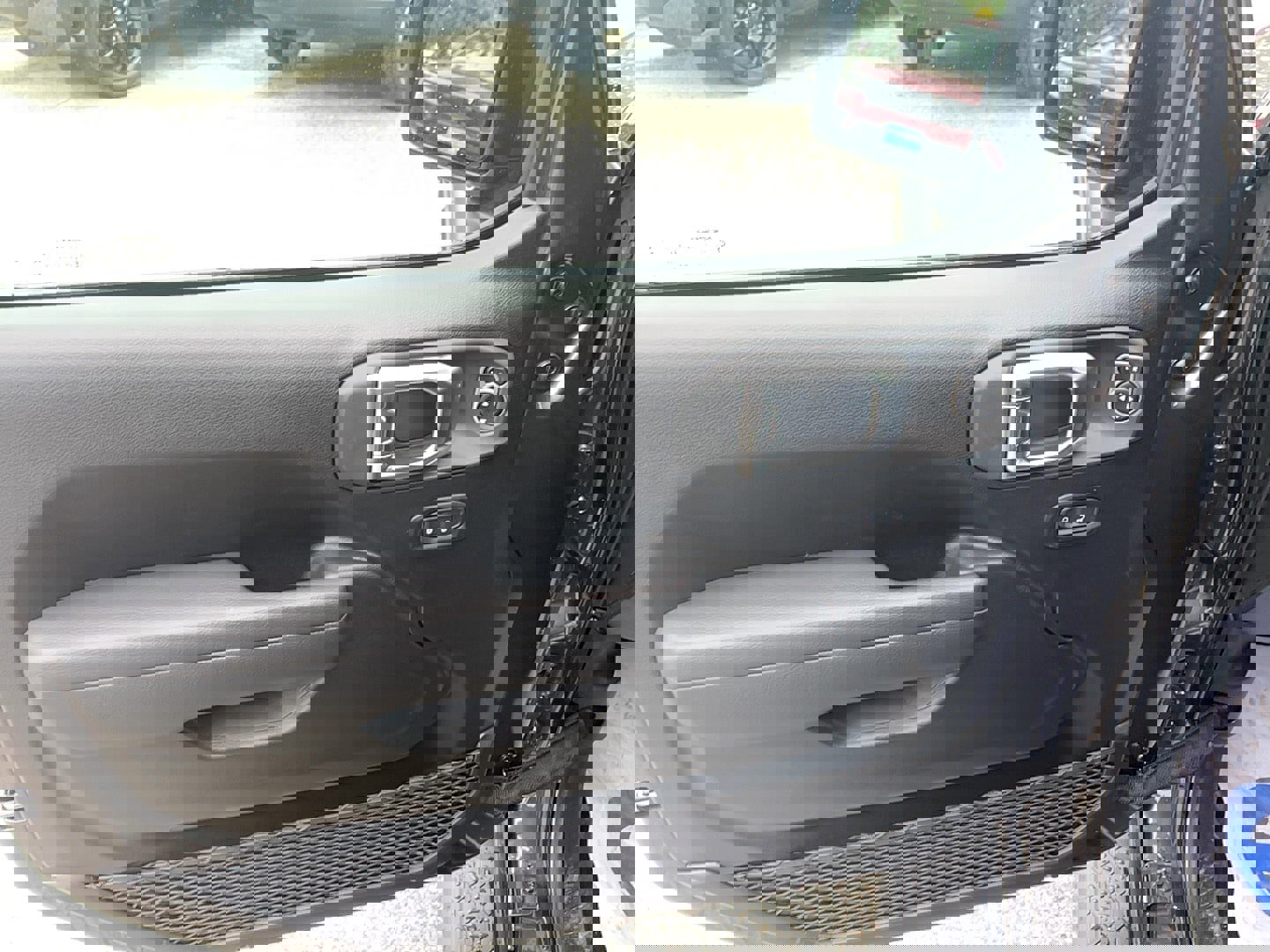 New 2025 Jeep Wrangler Unlimited Sport image 11