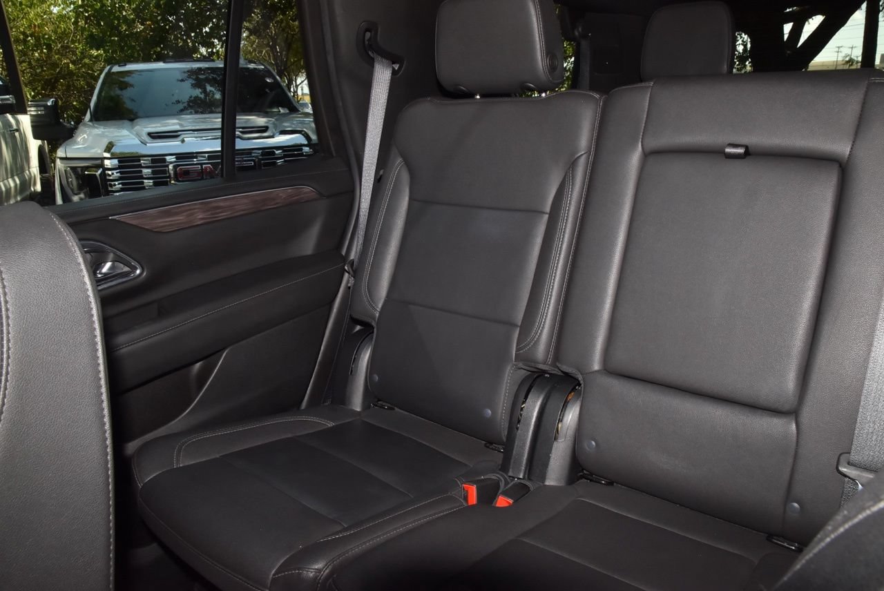 Used 2023 Chevrolet Tahoe LT w/ Luxury Package AWD/4WD image 20