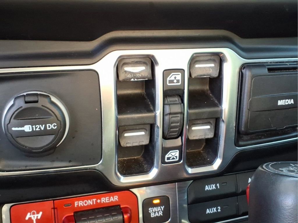 Used 2019 Jeep Wrangler Unlimited Rubicon w/ Dual Top Group image 22