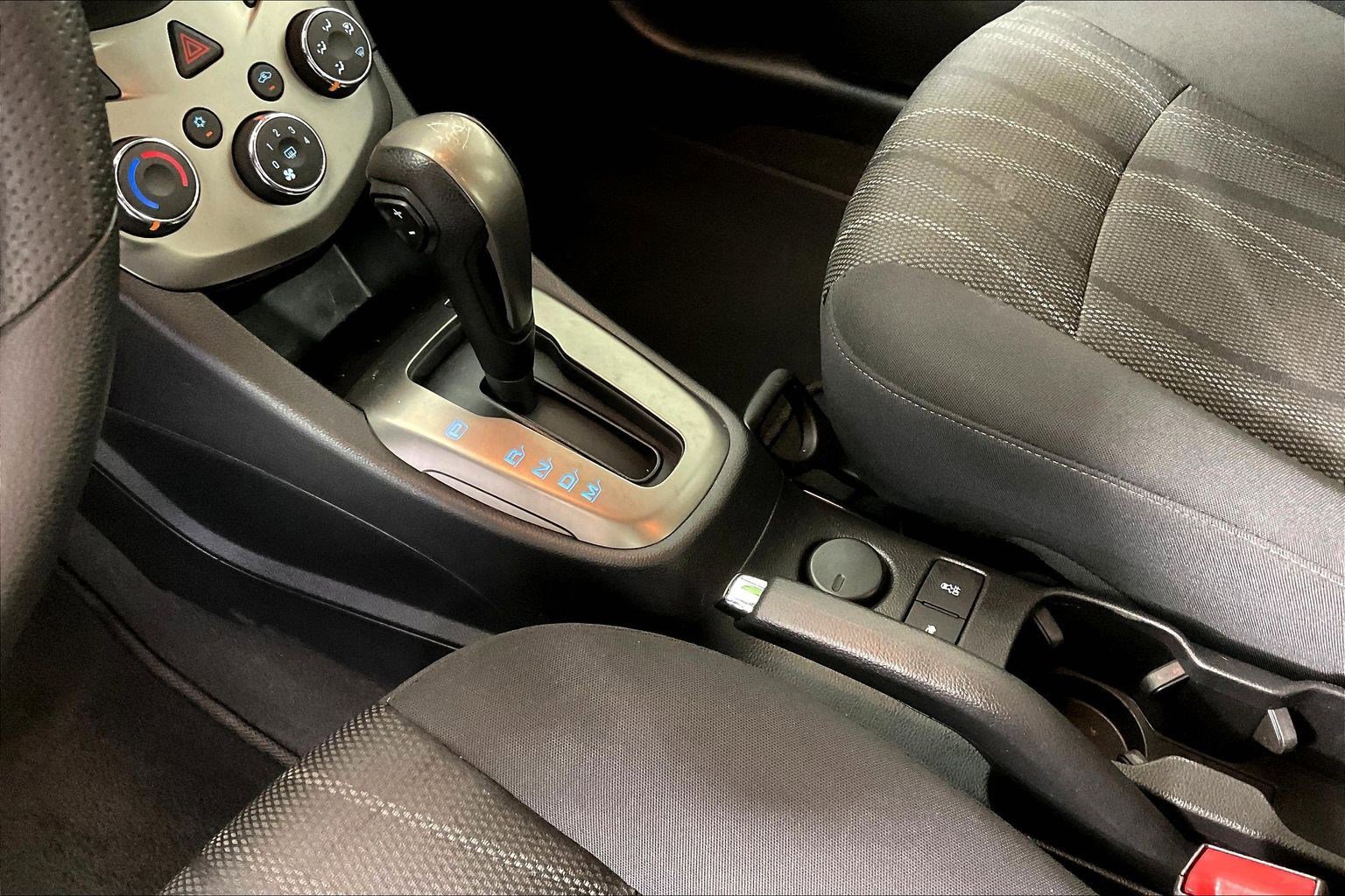 Used 2016 Chevrolet Sonic LT FWD image 17