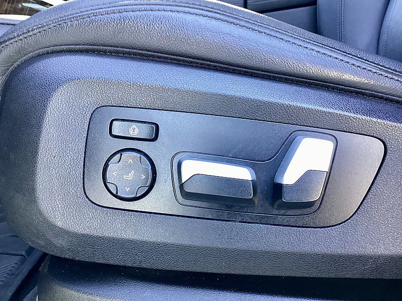 Used 2021 BMW X7 xDrive40i w/ Premium Package image 10