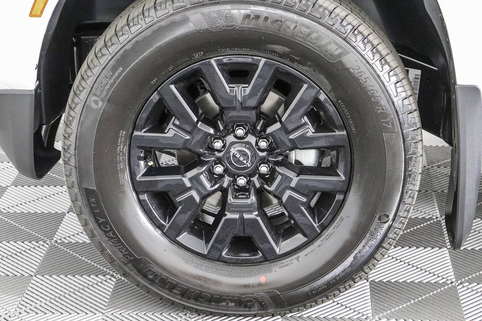 New 2027 Nissan Frontier SV w/ Tow Package RWD image 11