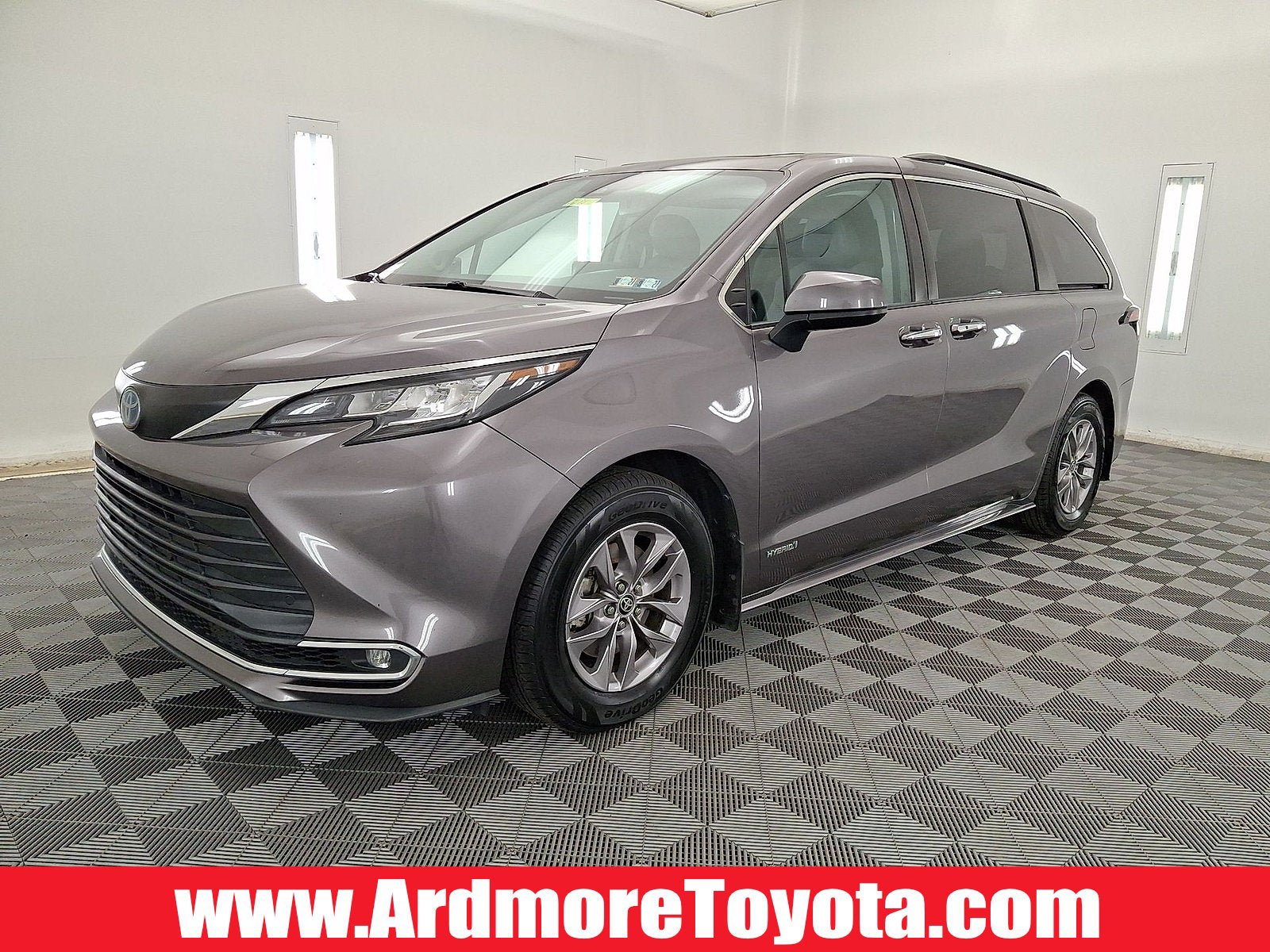 Certified 2021 Toyota Sienna XLE w/ XLE Plus Package