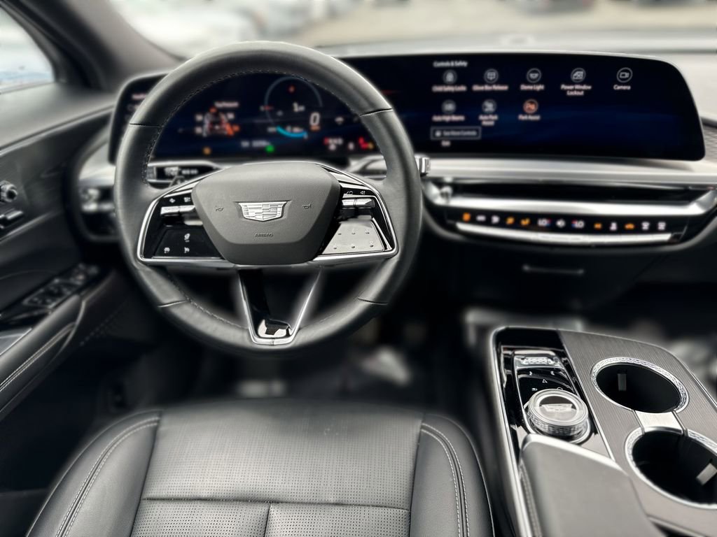 Used 2024 Cadillac Lyriq Luxury image 21