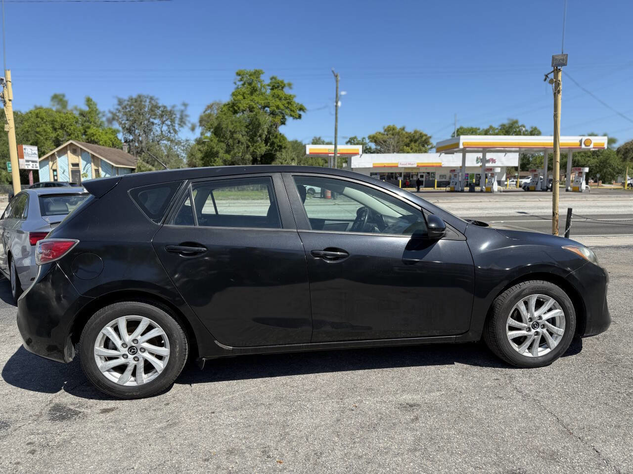 Used 2013 MAZDA MAZDA3 i Touring image 7