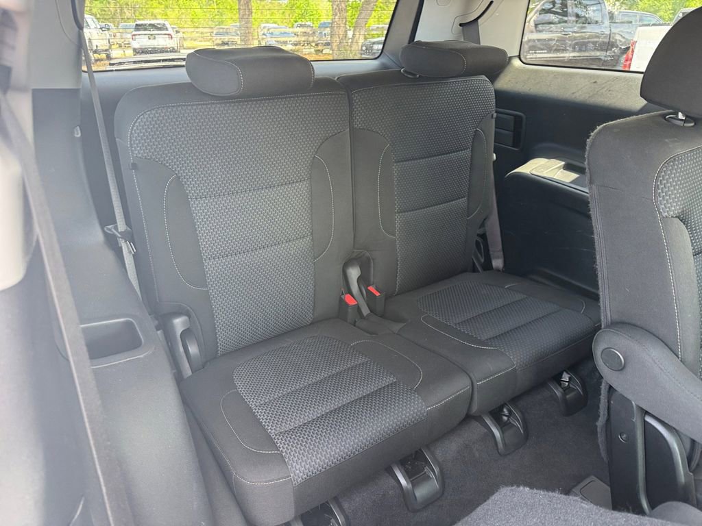 Used 2021 GMC Acadia SLE w/ Driver Convenience Package FWD image 24