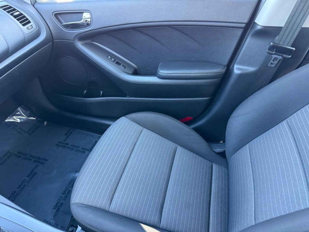 Used 2016 Kia Forte LX w/ LX Popular Plus Package image 21