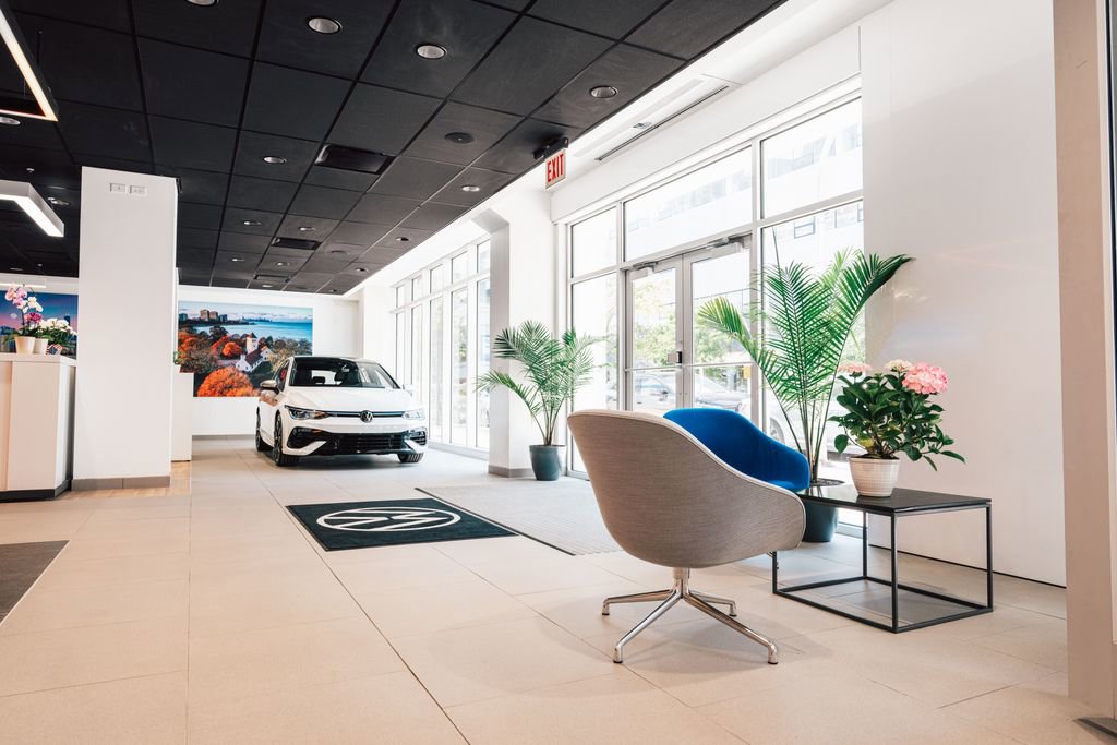 Used 2017 Honda HR-V EX image 4