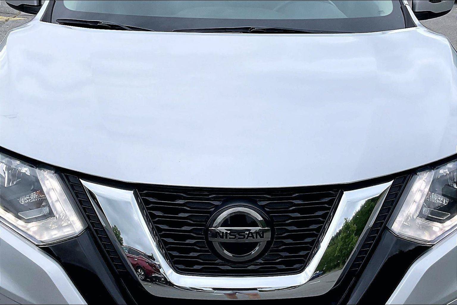 Used 2020 Nissan Rogue SV FWD image 10