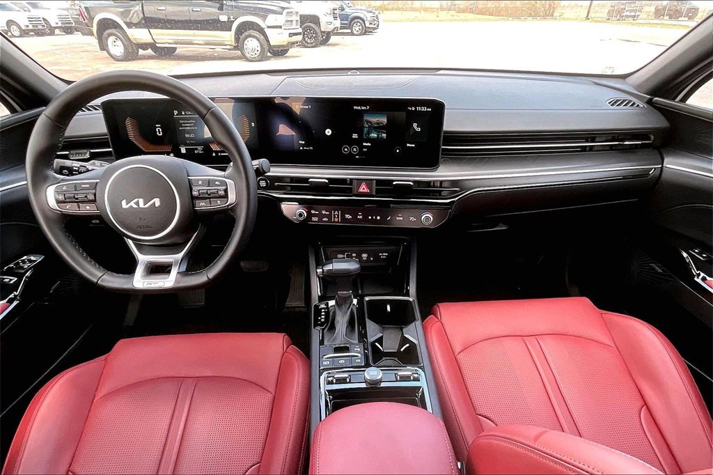 Used 2025 Kia K5 GT-Line w/ GT-Line Premium Package image 7