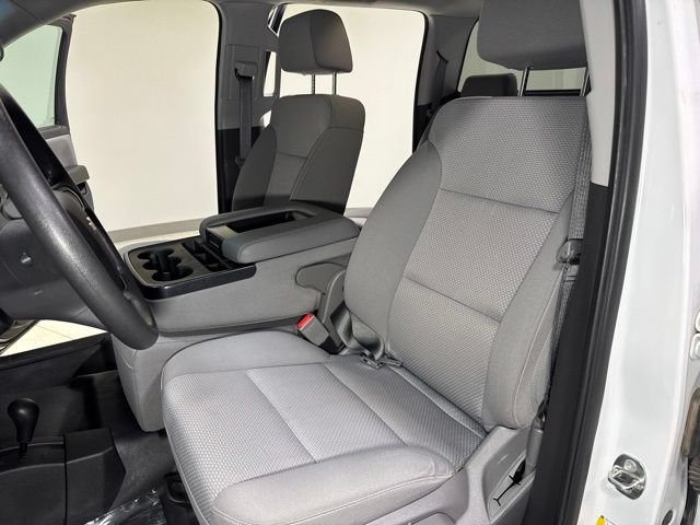 Used 2018 Chevrolet Silverado 1500 W/T w/ Trailering Package AWD/4WD image 12
