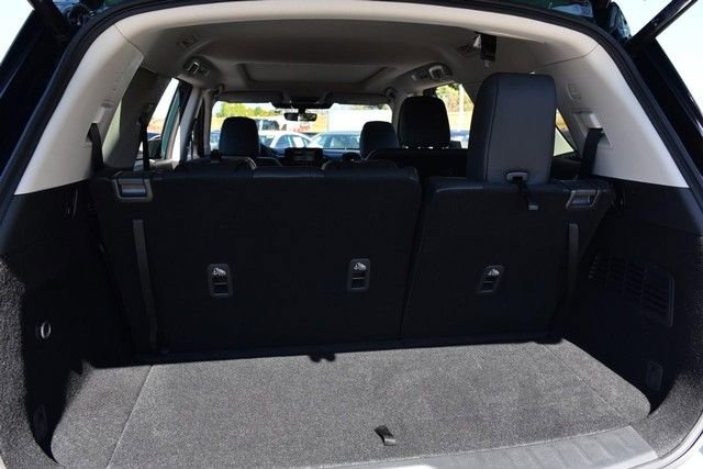 Certified 2025 Nissan Pathfinder SL w/ SL Premium Package image 30