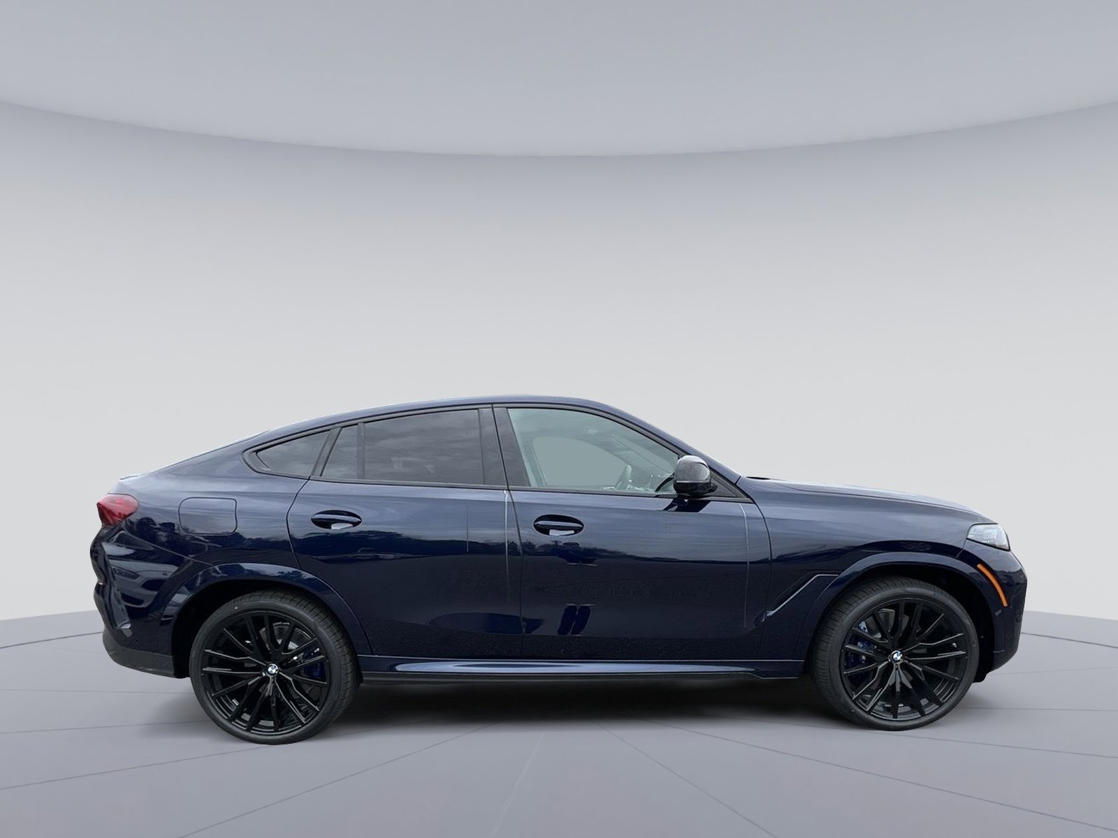 New 2026 BMW X6 M60i image 6