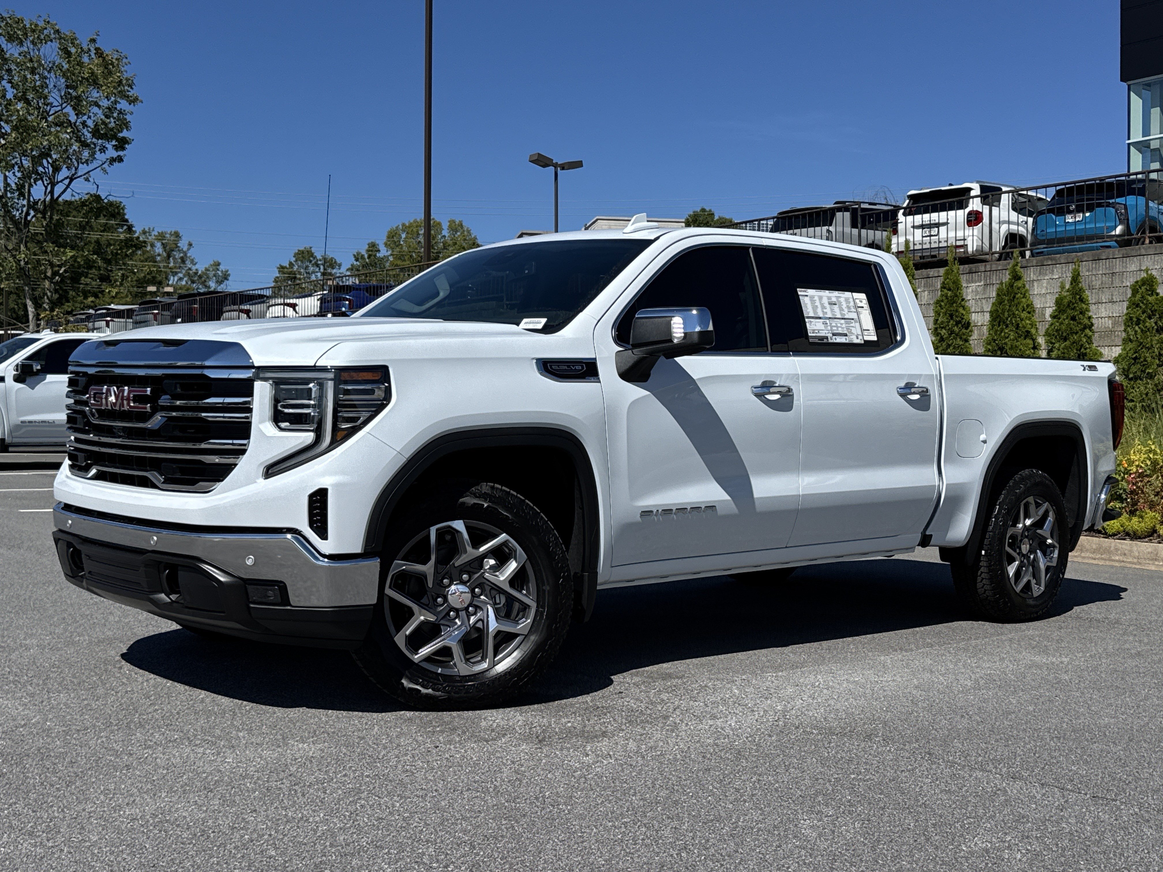 New 2026 GMC Sierra 1500 SLT AWD/4WD image 5