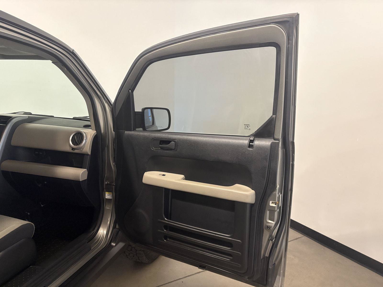 Used 2008 Honda Element EX image 31