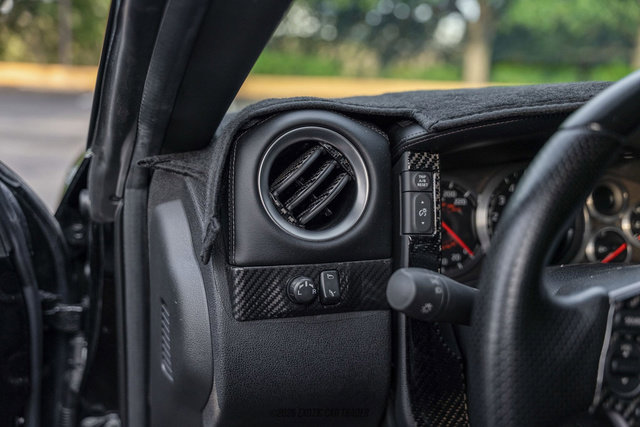Used 2010 Nissan GT-R Premium AWD/4WD image 38