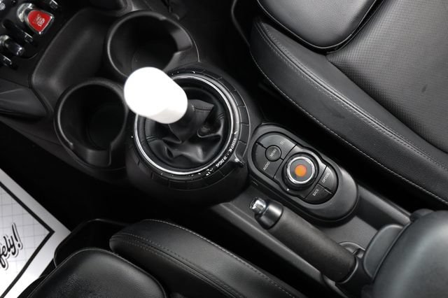 Used 2015 MINI Cooper 2-Door Hardtop FWD image 38