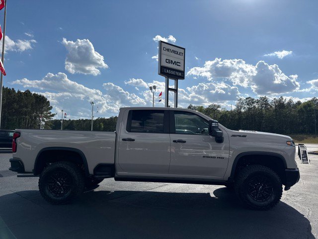 New 2026 Chevrolet Silverado 2500 ZR2 w/ LPO, Dark Essentials Package AWD/4WD image 2