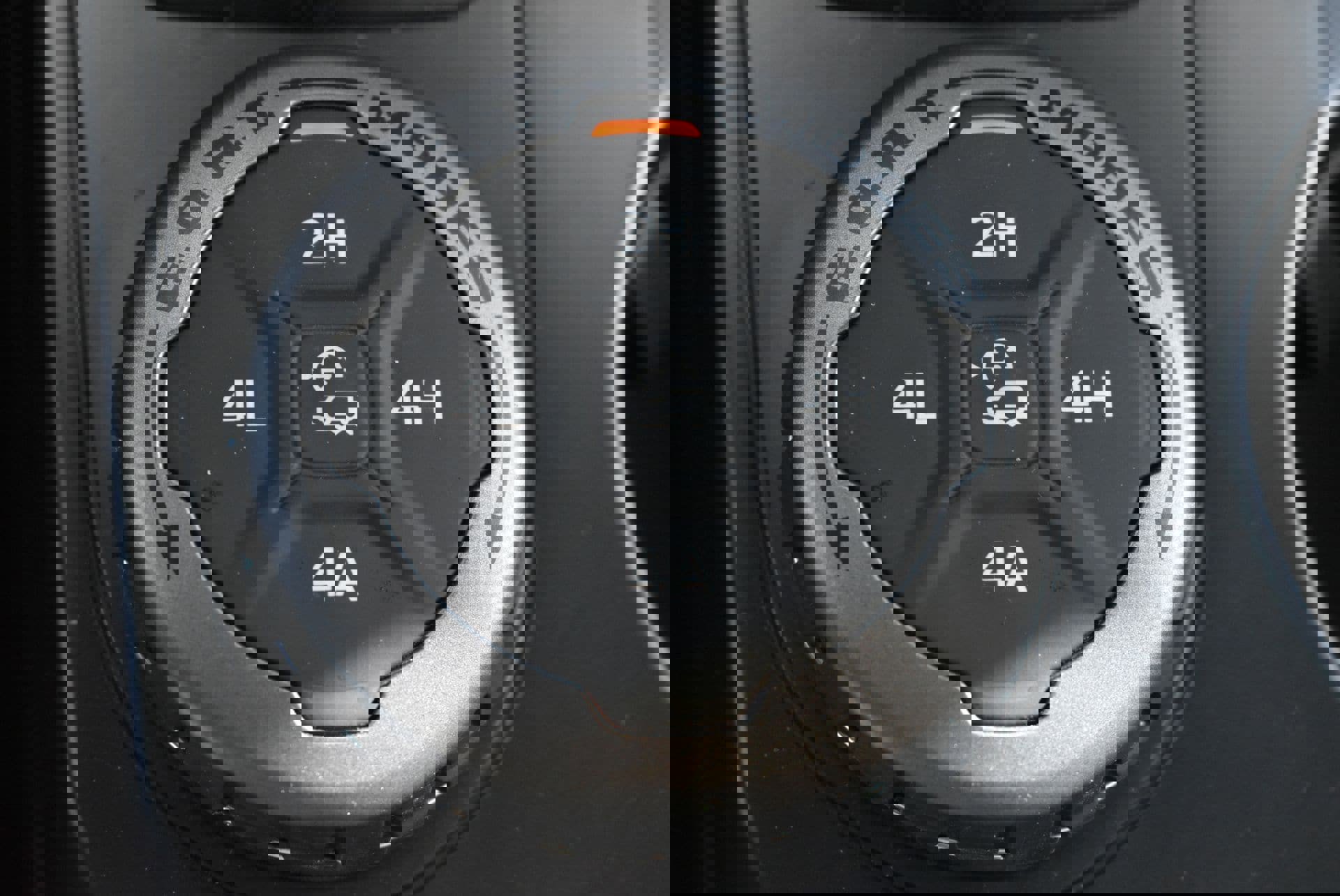 New 2025 Ford Bronco Badlands image 31