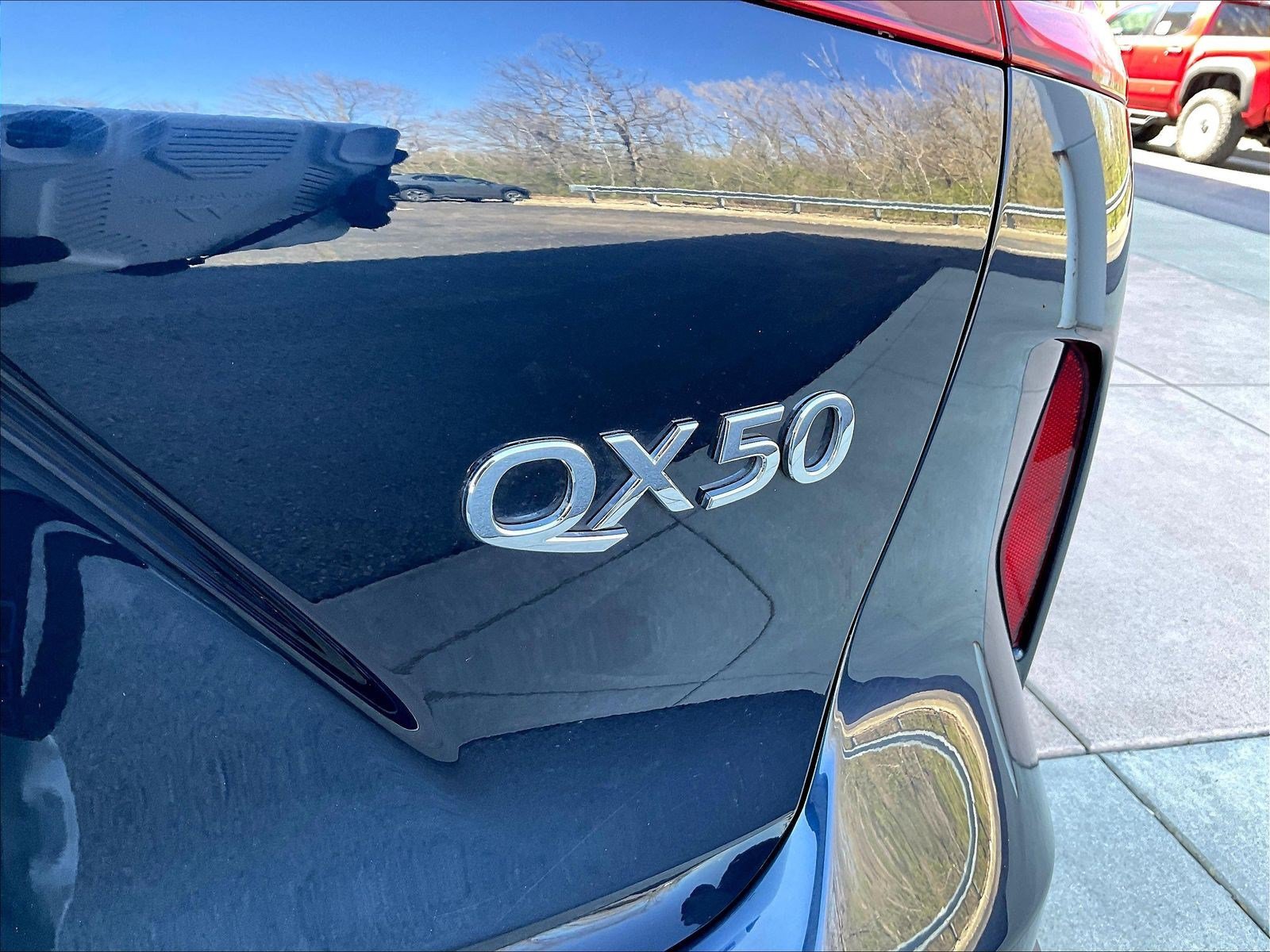 Used 2021 INFINITI QX50 Luxe FWD image 24