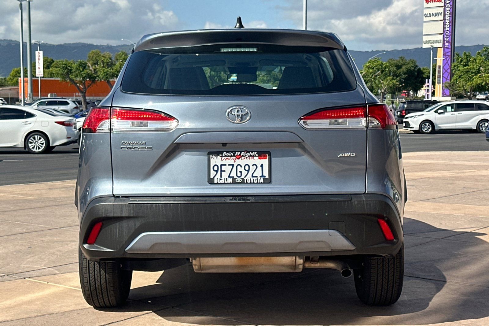 Used 2023 Toyota Corolla Cross L AWD/4WD image 5