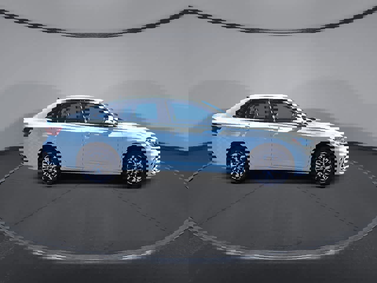 Used 2025 Volkswagen Jetta S image 9