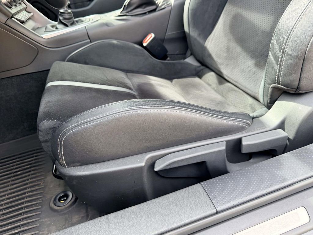 Certified 2023 Toyota GR86 Premium w/ ALL Weather Mat Package (TMS) RWD image 19