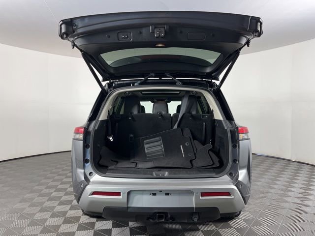 Used 2023 Nissan Pathfinder SL w/ SL Premium Package AWD/4WD image 49
