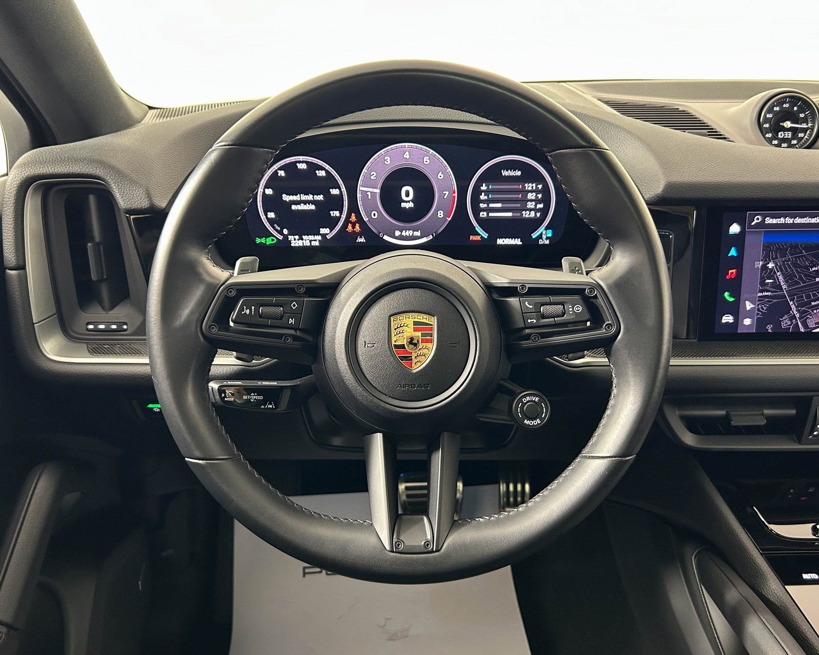 Certified 2024 Porsche Cayenne S AWD/4WD image 17