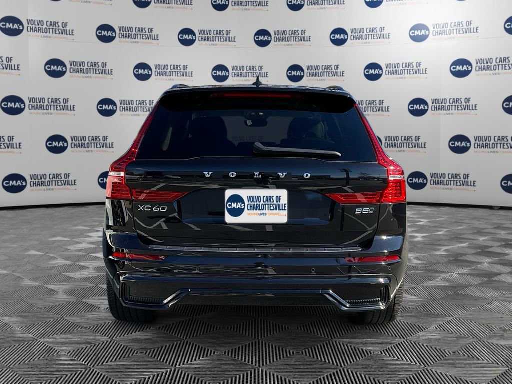 Certified 2025 Volvo XC60 B5 Ultra image 4