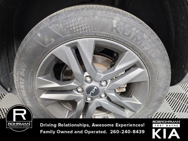 Certified 2022 Kia Seltos LX image 12