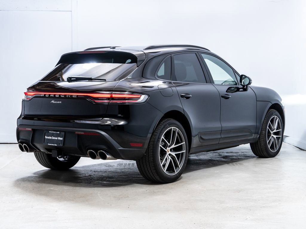 Used 2025 Porsche Macan image 7
