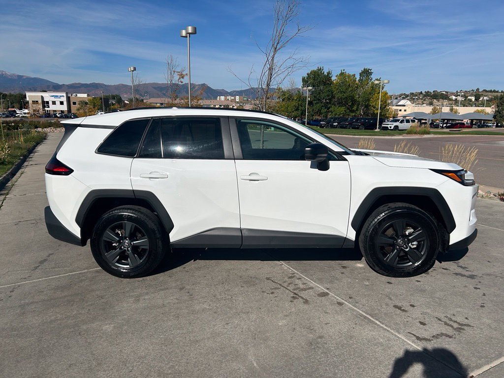 Used 2026 Toyota RAV4 LE AWD/4WD image 8