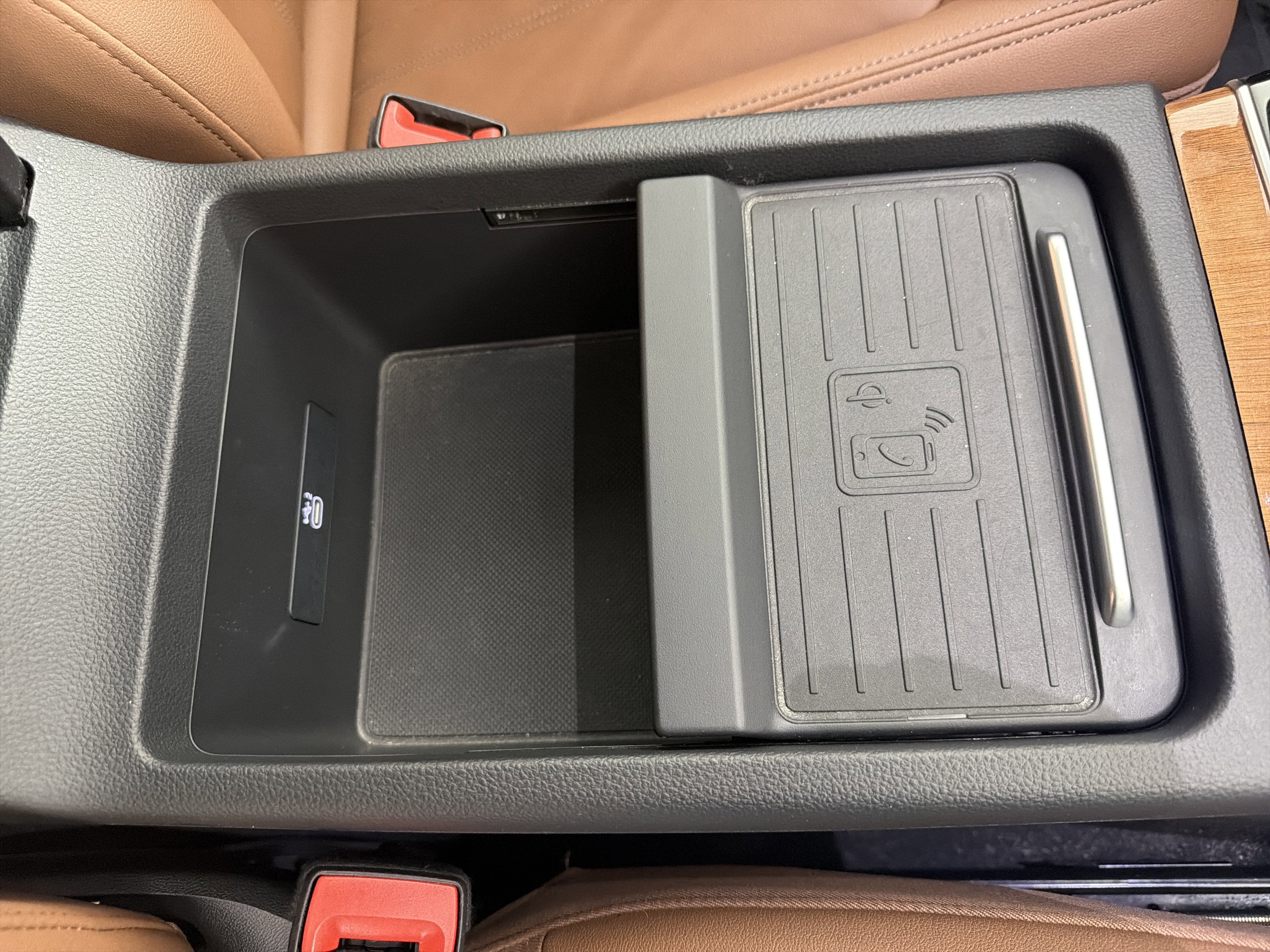 Used 2021 Audi Q5 e Premium Plus w/ Premium Plus Package image 24