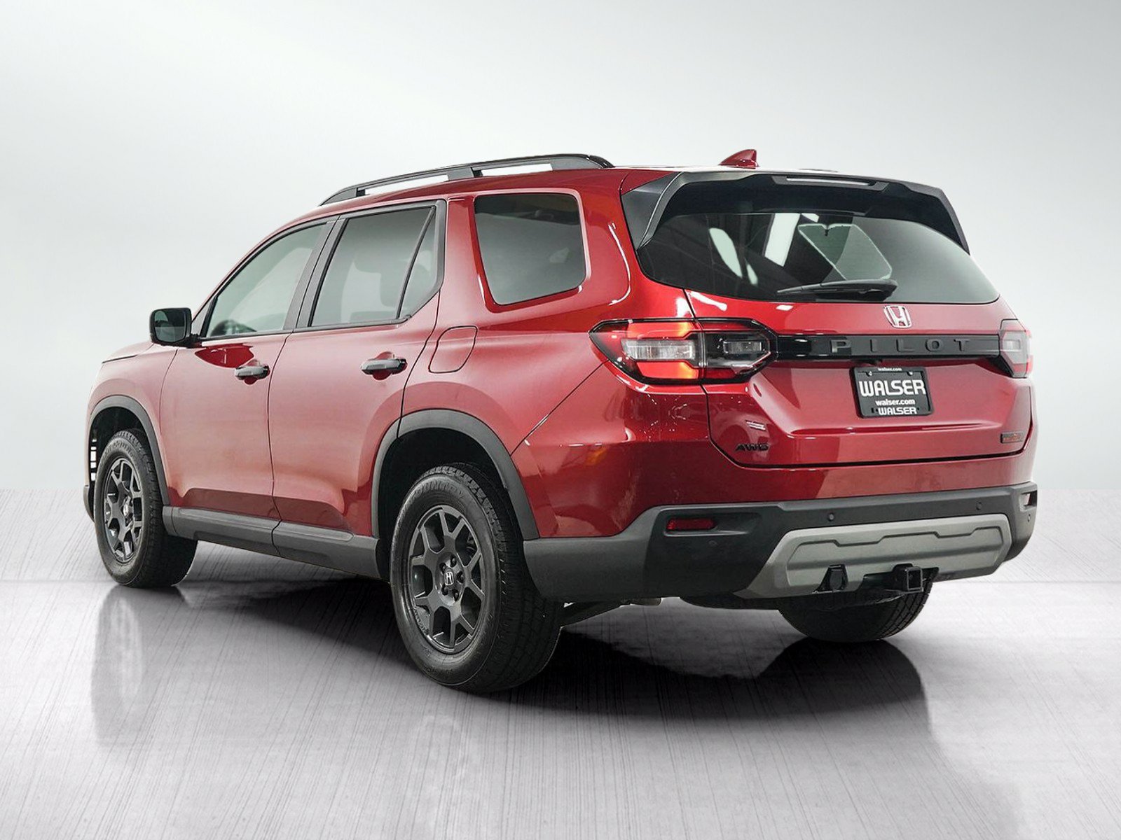 Used 2023 Honda Pilot TrailSport image 3