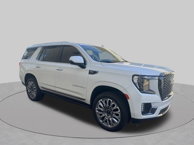 Used 2023 GMC Yukon Denali Ultimate AWD/4WD image 4
